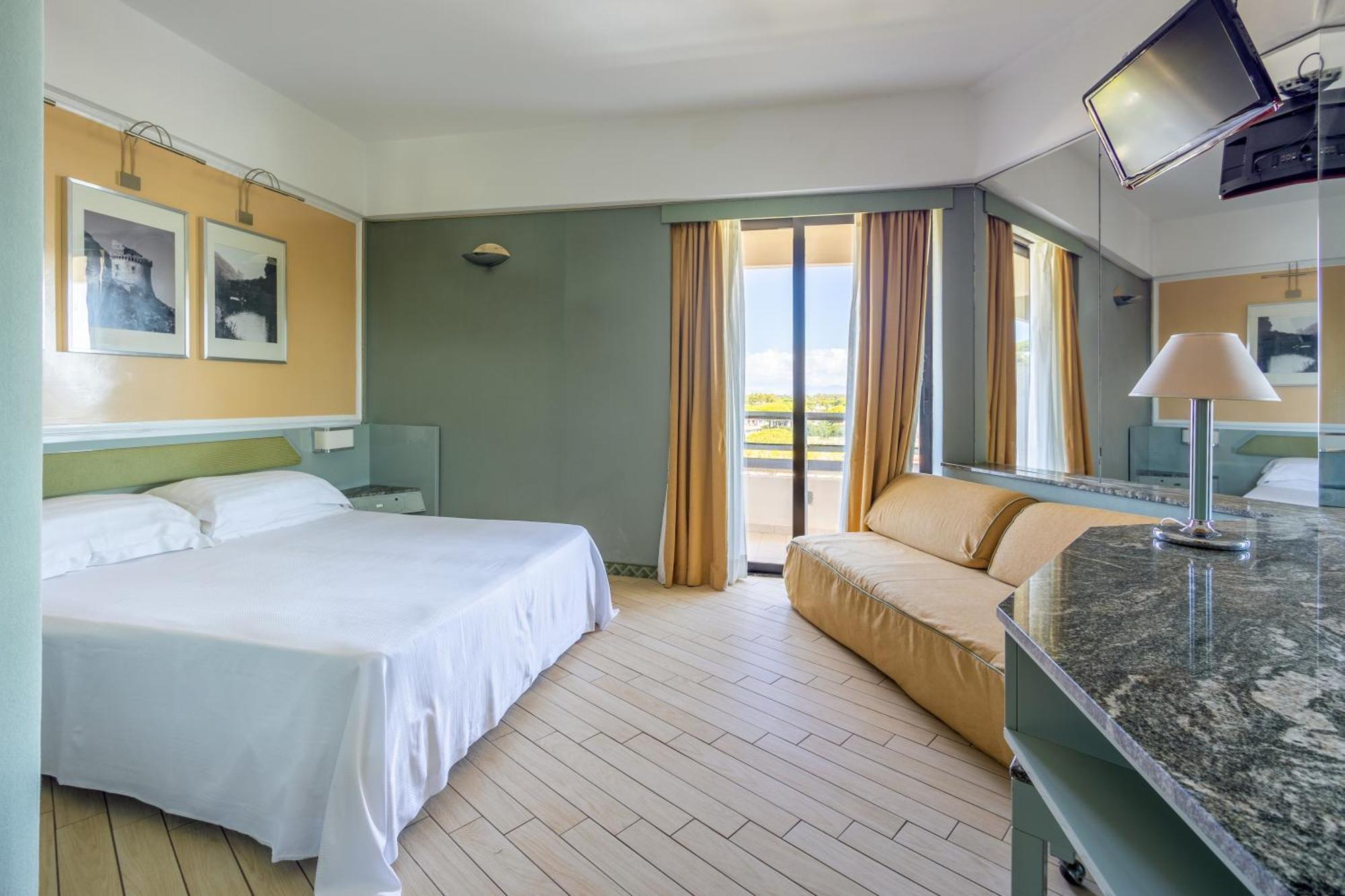 Circeo Park Hotel サン・フェリーチェ・チルチェーオ エクステリア 写真